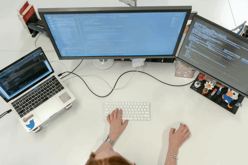 Desenvolvedores de software adotando o trabalho remoto